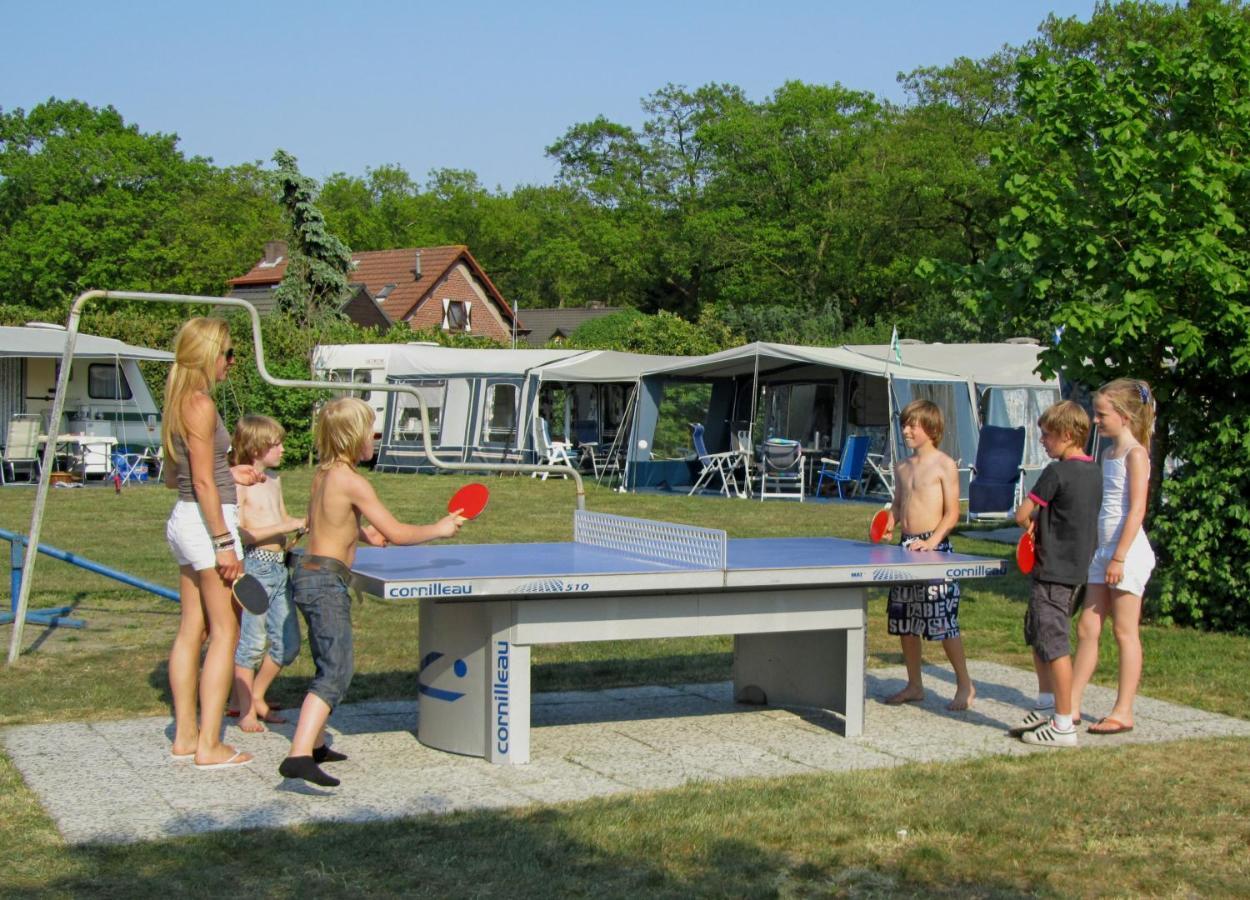 Отель Costa Kabrita Huijbergen Экстерьер фото