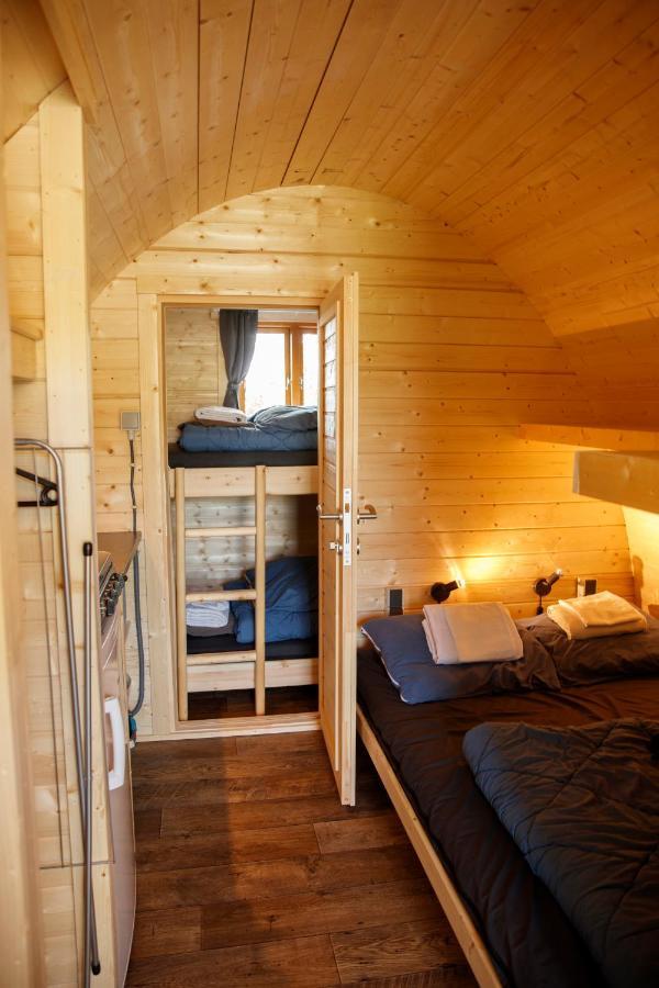 Отель Costa Kabrita Huijbergen Экстерьер фото